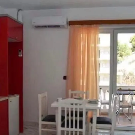 Ample Comfort In Quiet Area